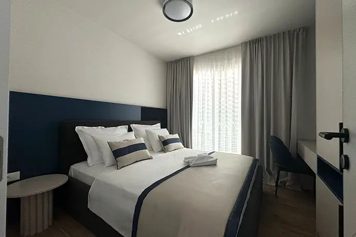 Apartment 2-b