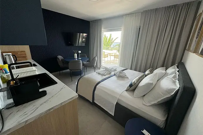 Apartment 4